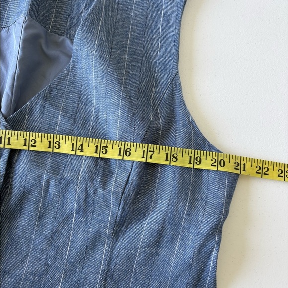 Tahari XL Cotton Linen Blend Pinstripe Vest Buttons Denim look Fabric Lined - Picture 7 of 8